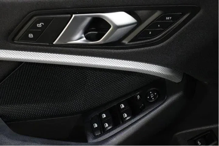 $27998 : BMW 2 Series 2023 228i Gran image 7