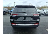 $33995 : Jeep Grand Cherokee 2024 4x4 thumbnail