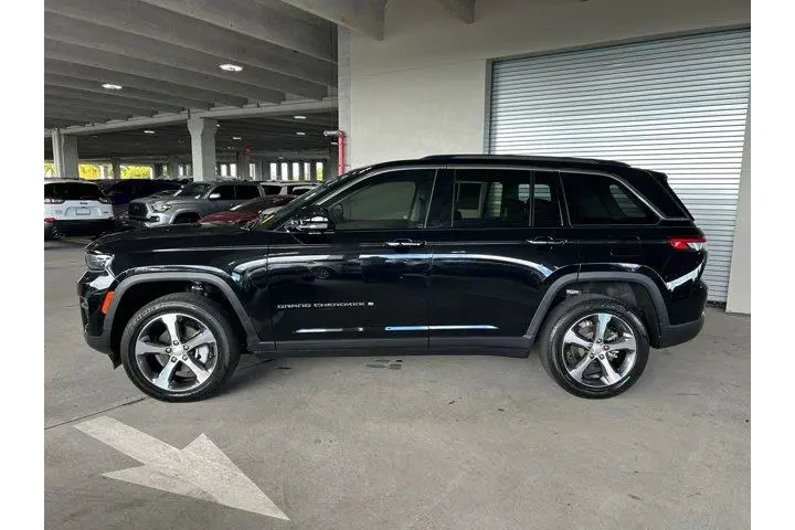 $25995 : Jeep Grand Cherokee 2023 4x2 image 8