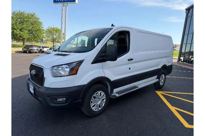 $36988 : Ford Transit 2024 250 3dr LW image 10