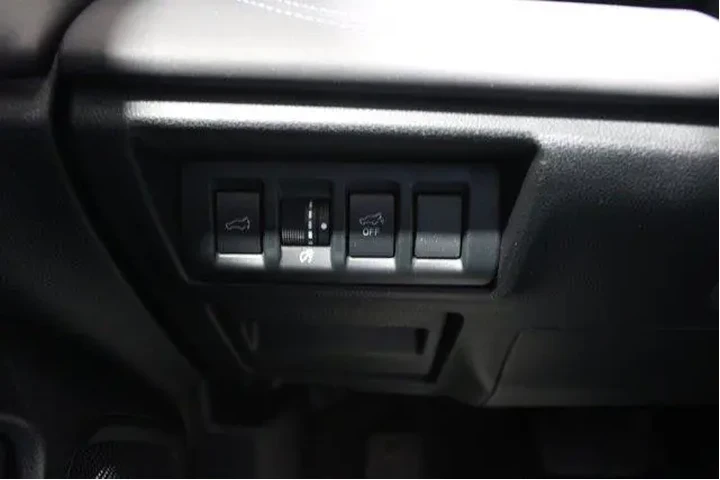 $31948 : Subaru Outback 2024 AWD Limi image 7