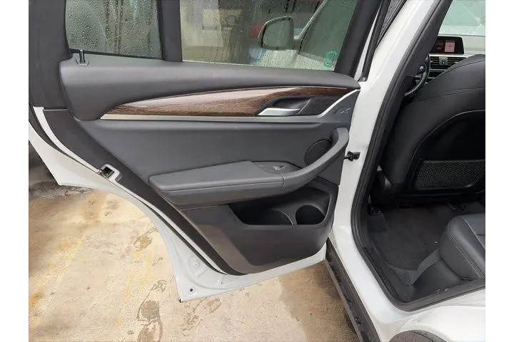 $24000 : BMW X3 2021 sDrive30i 4dr Sp image 7