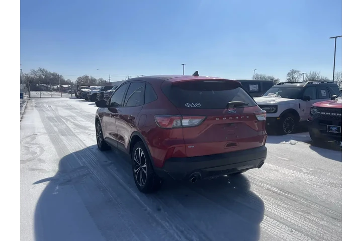 $20559 : Ford Escape 2022 SE 4dr SUV image 4