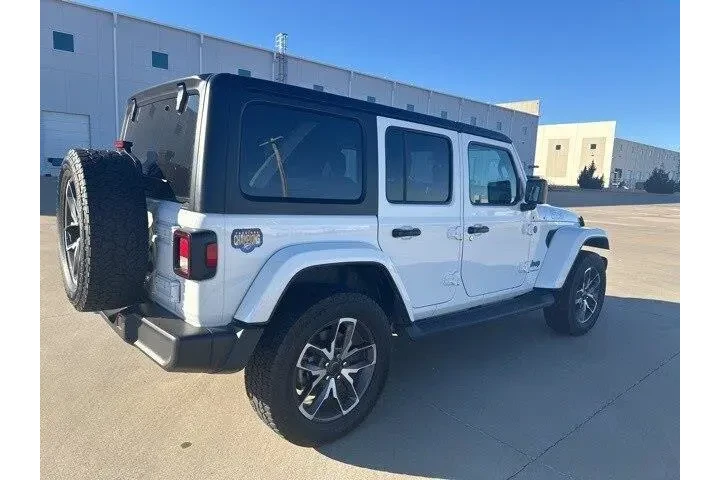 $30000 : Jeep Wrangler 2024 4x4 Willy image 5