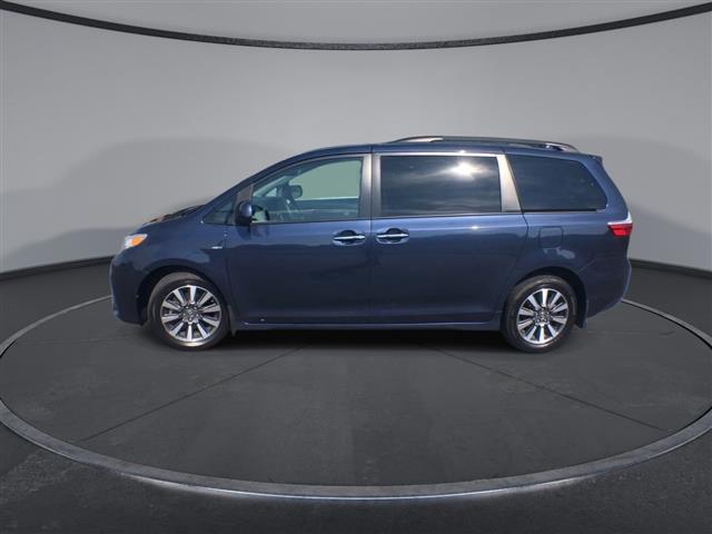 $35000 : PRE-OWNED 2018 TOYOTA SIENNA image 5