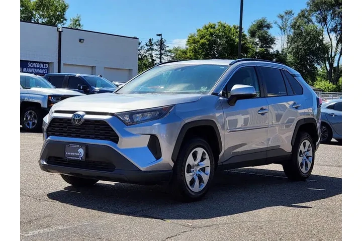 $19472 : 2021 RAV4 LE image 7