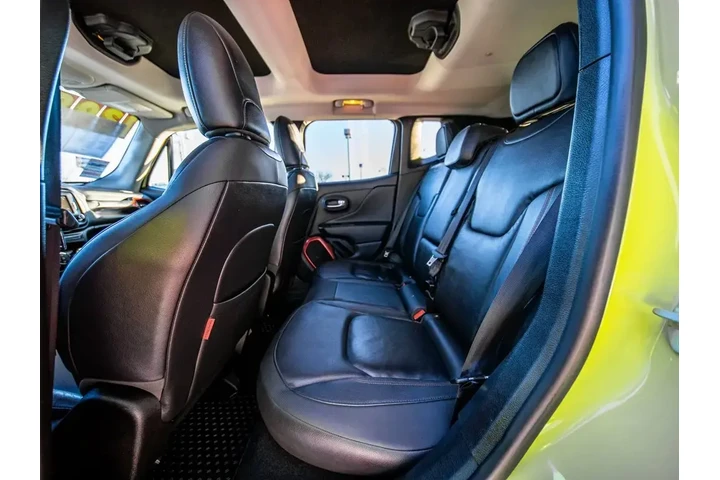 $12488 : Jeep Renegade 2017 4x4 Trail image 10