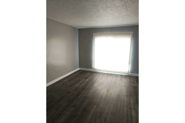 $3000 : Gardena 3bed/ 2bed image 5