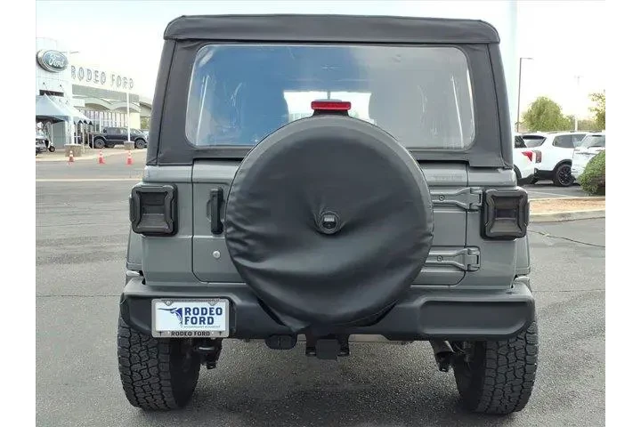 $25599 : Jeep Wrangler Unlimited 2022 image 4