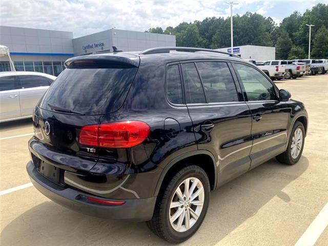 $13509 : 2017 Tiguan S image 10