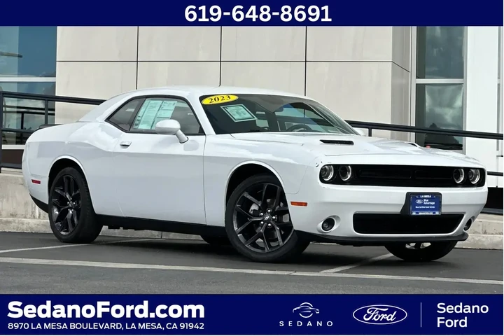 $24900 : Dodge Challenger 2023 SXT 2d image 1