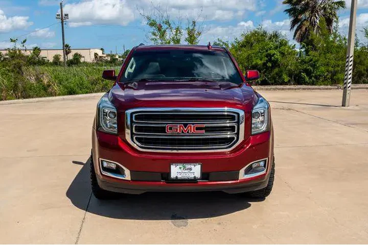 $26237 : GMC Yukon XL 2019 4x2 SLT 4d image 2