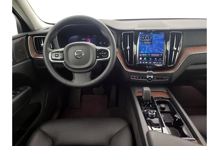 $38998 : Volvo XC60 2024 AWD B5 Plus image 10