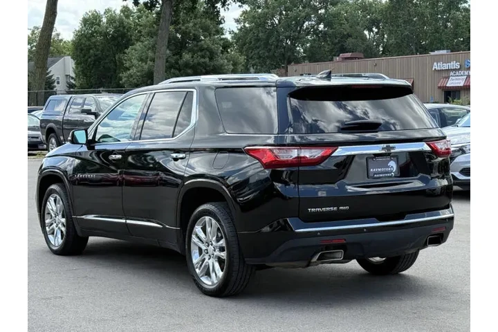 $19975 : 2018 Traverse High Country image 10