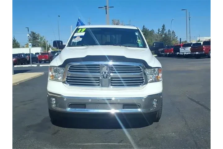 $22000 : Ram 1500 2017 4x4 SLT 4dr Cr image 2