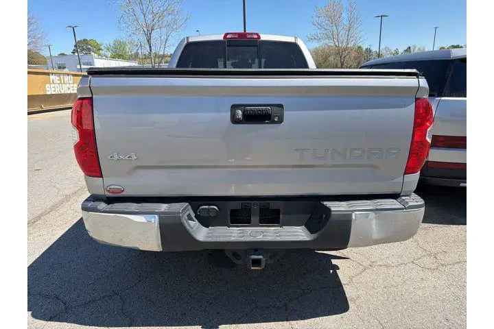 $31451 : Toyota Tundra 2019 4x4 SR5 4 image 6