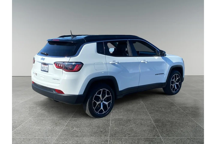 $31584 : Jeep Compass 2025 4x4 Limite image 5