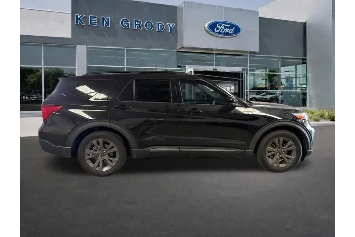 $32400 : Ford Explorer 2023 XLT 4dr S image 6