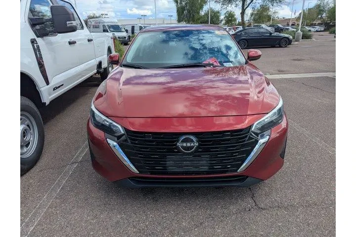Nissan Sentra 2024 SV 4dr Se image 2