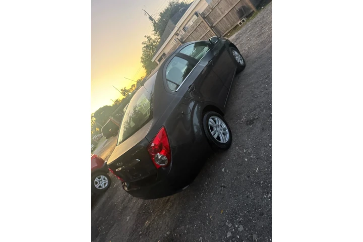 $3000 : Chevrolet Sonic 2015 ( CASH ) image 5