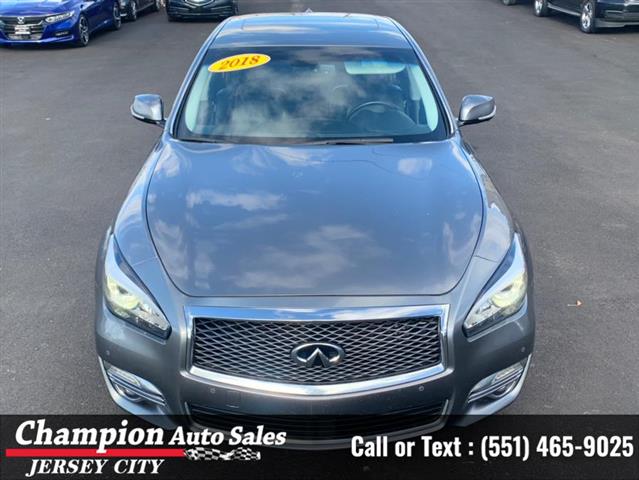 Used 2018 Q70 3.7 LUXE AWD fo image 5