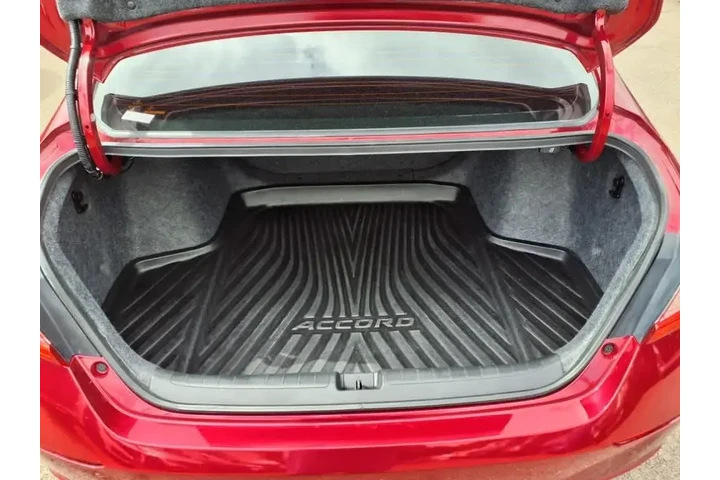 $20155 : Honda Accord 2020 LX 4dr Sed image 6