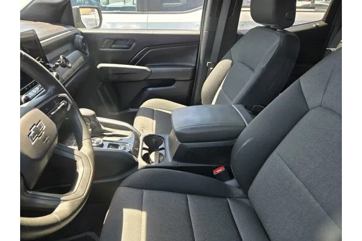 $38991 : Chevrolet Colorado 2025 4x4 image 3