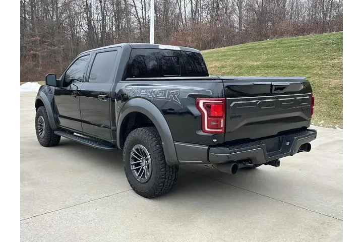 $35900 : Ford F-150 2017 4x4 Raptor 4 image 7