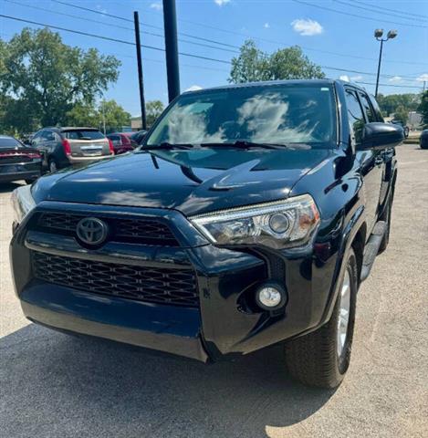 $18900 : 2016 4Runner SR5 image 4