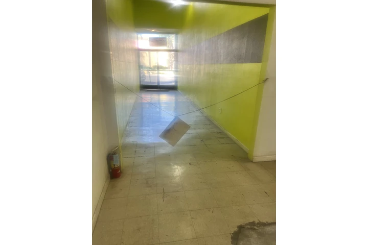 $3500 : Local de renta image 5