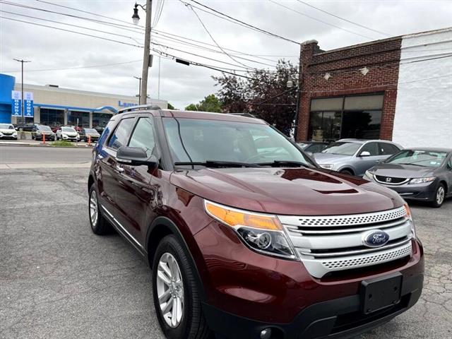 $7900 : 2015 Explorer XLT 4WD image 2