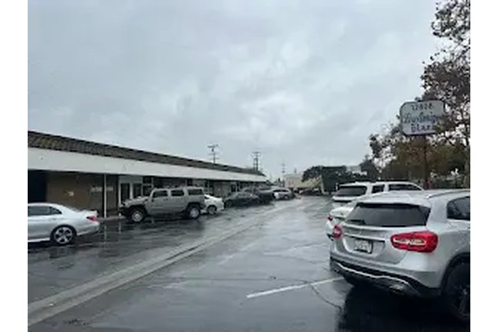 ¡SE RENTAN ESTACIONES! image 4