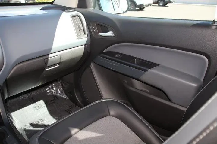 $24395 : Chevrolet Colorado 2022 4x2 image 8