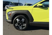$27278 : Hyundai KONA 2025 AWD SEL Co thumbnail
