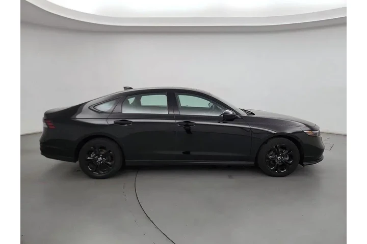 $29998 : Honda Accord 2025 SE 4dr Sed image 4