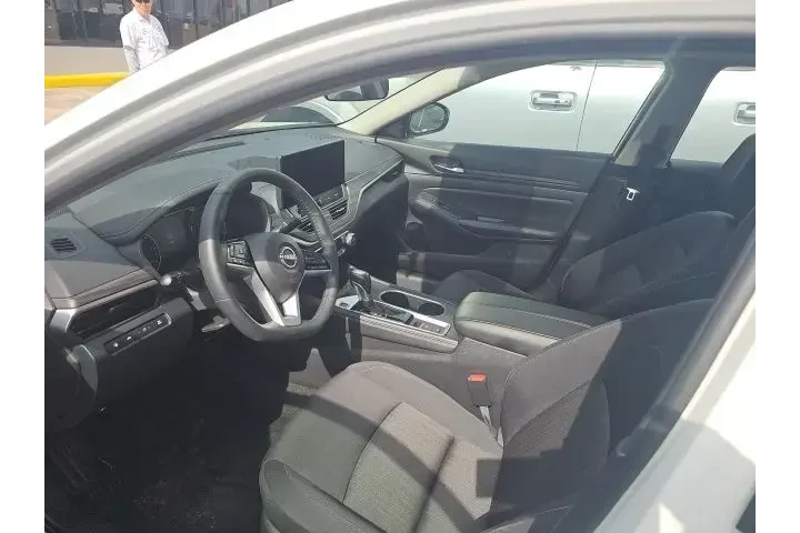 $23762 : Nissan Altima 2025 AWD 2.5 S image 7