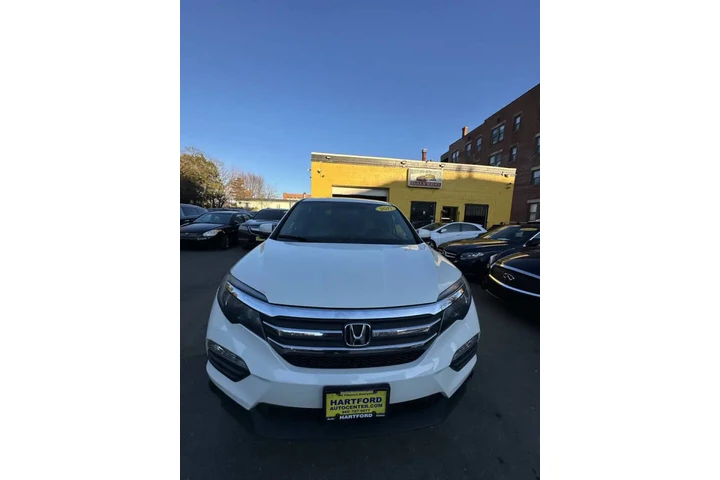 $14999 : 2017 Pilot image 2