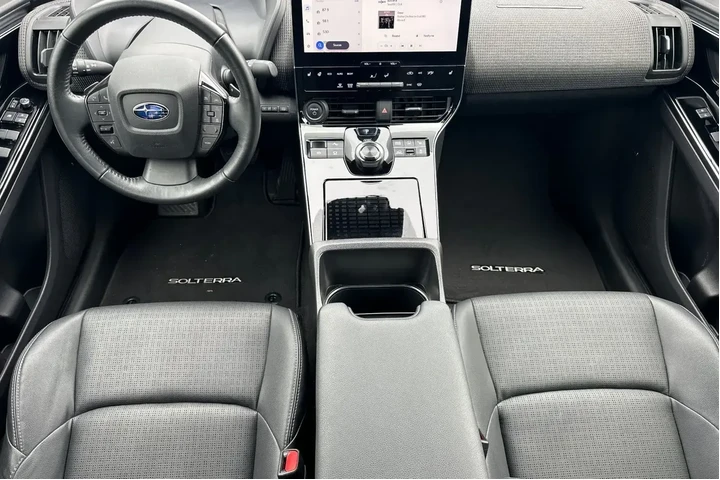 $24300 : Subaru Solterra 2023 AWD Lim image 6