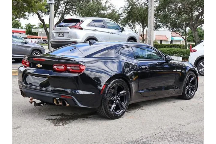 $24390 : Chevrolet Camaro 2021 LT 2dr image 8