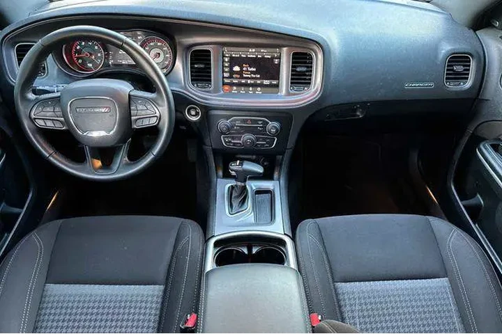 $24368 : Dodge Charger 2023 SXT 4dr S image 5