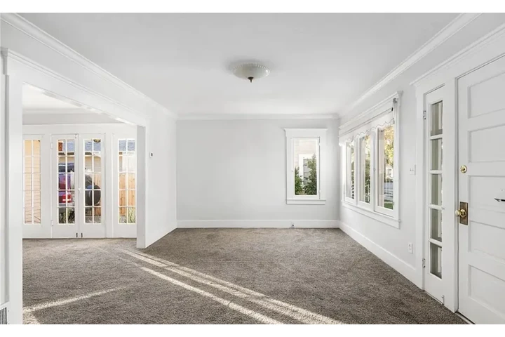 $980 : Spacious Nice Bedrooms home image 2