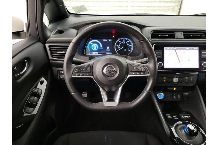 $15998 : Nissan LEAF 2020 SV PLUS 4dr image 9