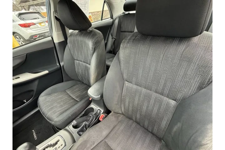 2013 Corolla S image 7