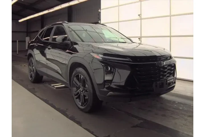 $21673 : Chevrolet Trax 2025 ACTIV 4d image 4