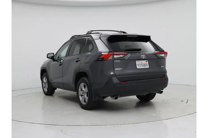 $33998 : Toyota RAV4 2025 XLE 4dr SUV image 2
