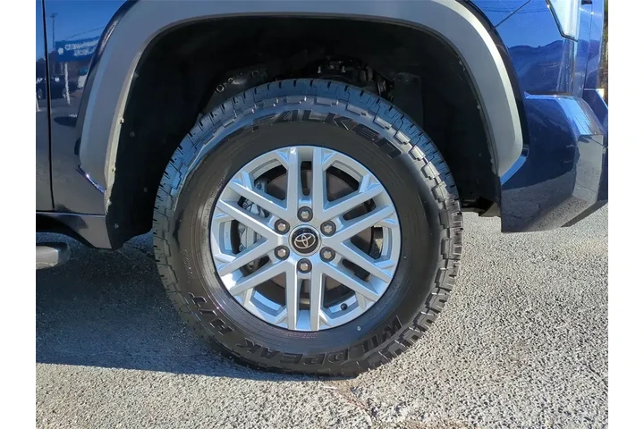 $40000 : Toyota Tundra 2022 4x4 SR5 4 image 10