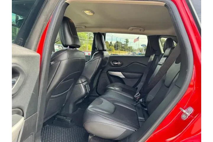 $9179 : Jeep Cherokee 2017 4x4 Trail image 10