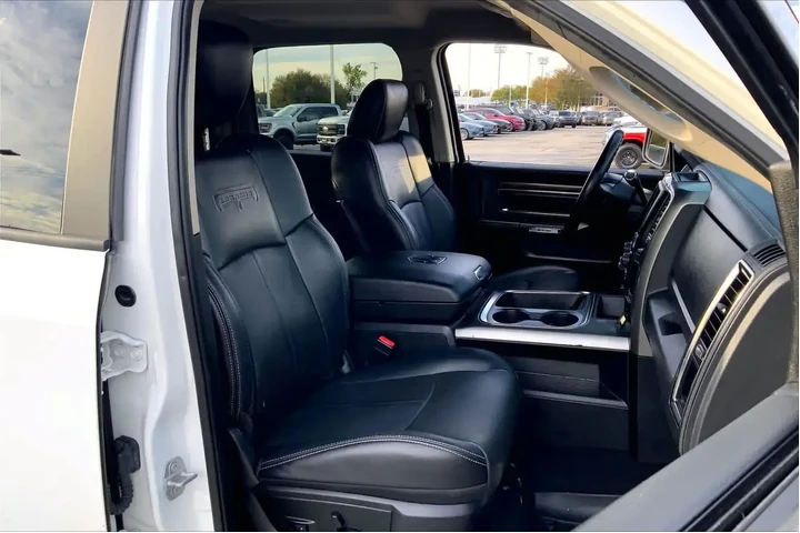 $37599 : Ram 2500 2018 4x4 Laramie 4d image 8