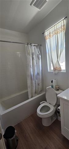 $700 : Nice room  in HESPERIA CA image 5