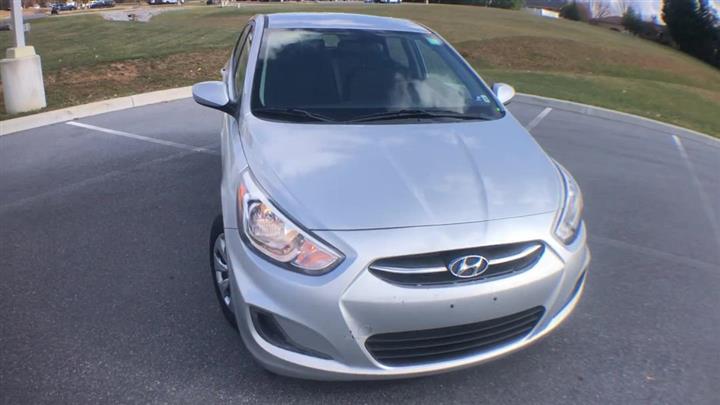$9300 : PRE-OWNED  HYUNDAI ACCENT SE image 4